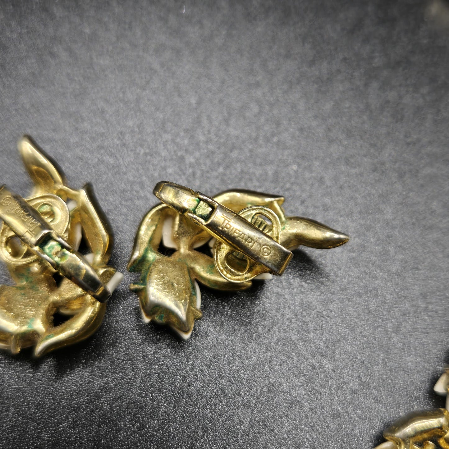 Vintage Trifari crown Alfred Philippe Parure White Lily Of Valley Necklace bracelet clip on Earrings set