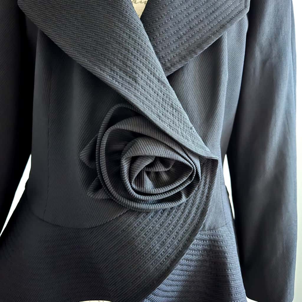 NWT 1,715.00 Armani Collezioni Black Crepe Appliqued Blazer size 12