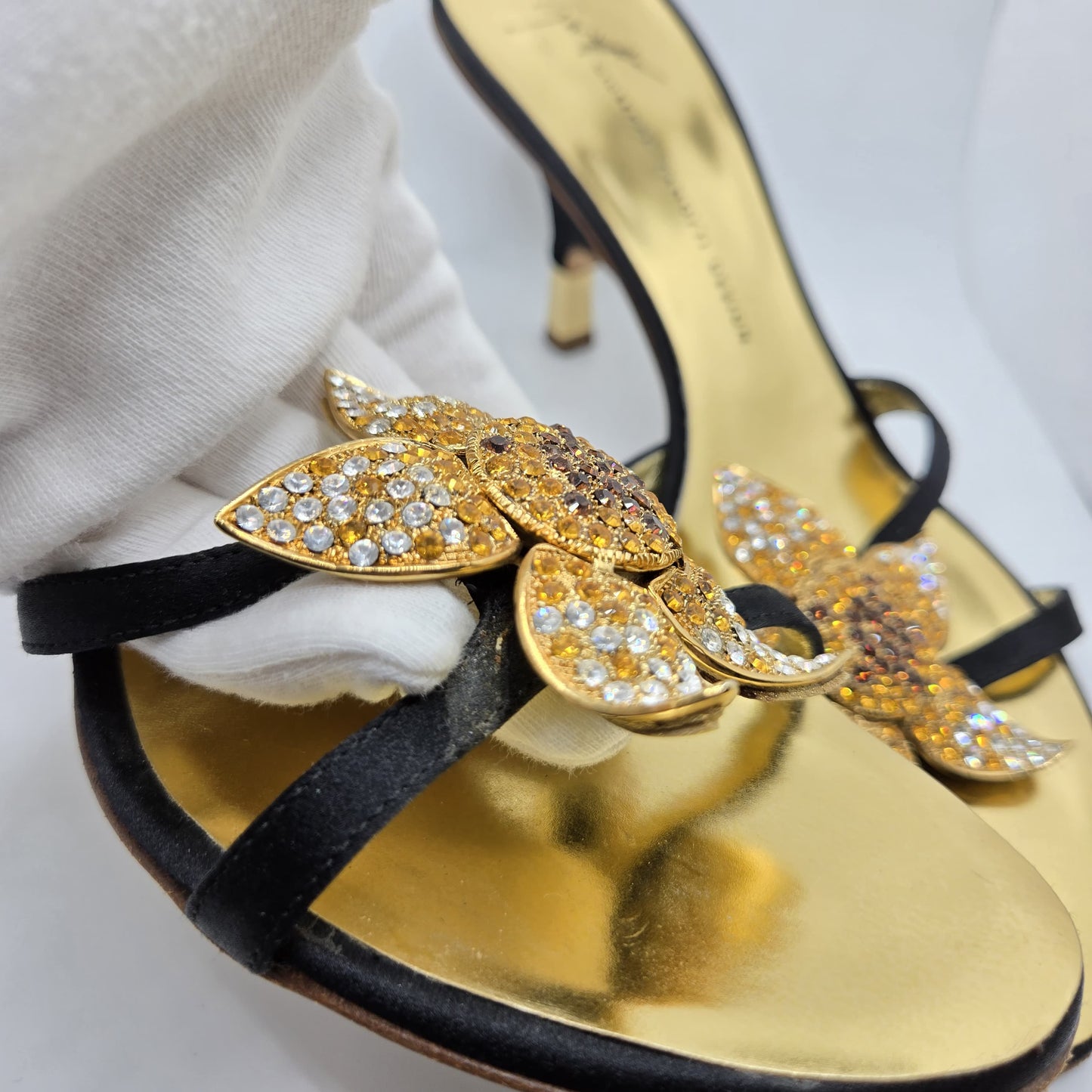 Vintage Giuseppe Zanotti Jeweled Flower black gold Sandals size 36