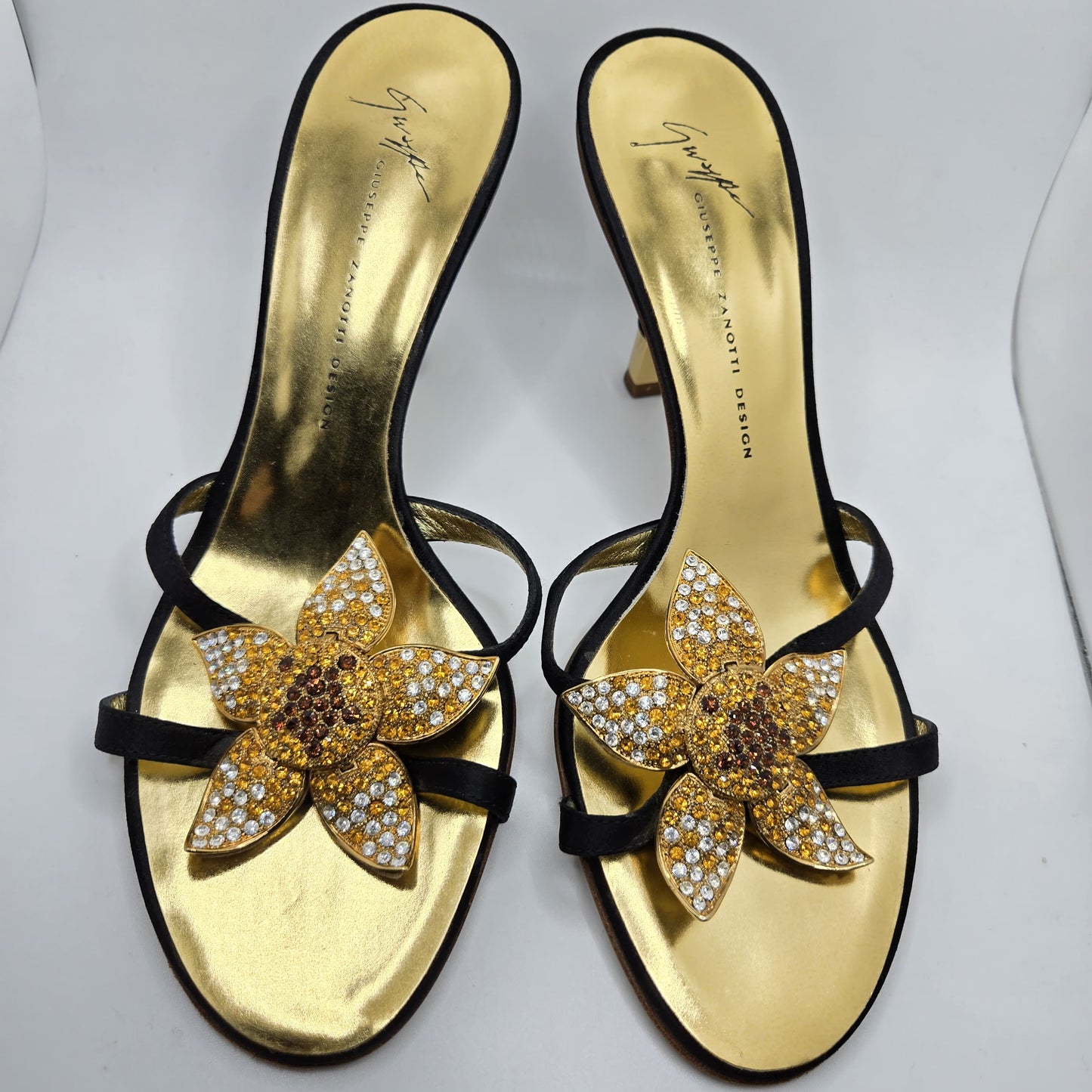 Vintage Giuseppe Zanotti Jeweled Flower black gold Sandals size 36