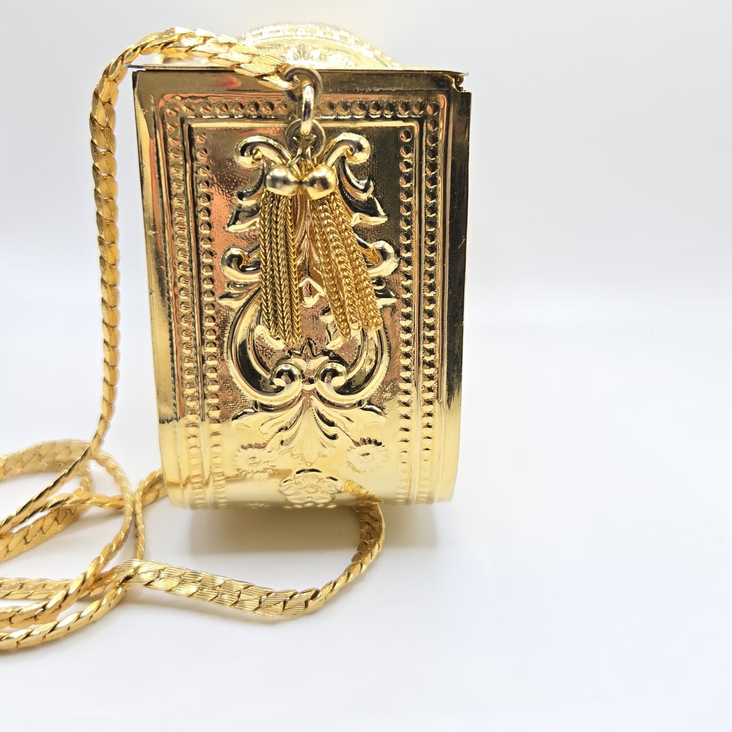 Vintage JUDITH LEIBER Hard Gold tone Metal Minaudière evening clutch bag