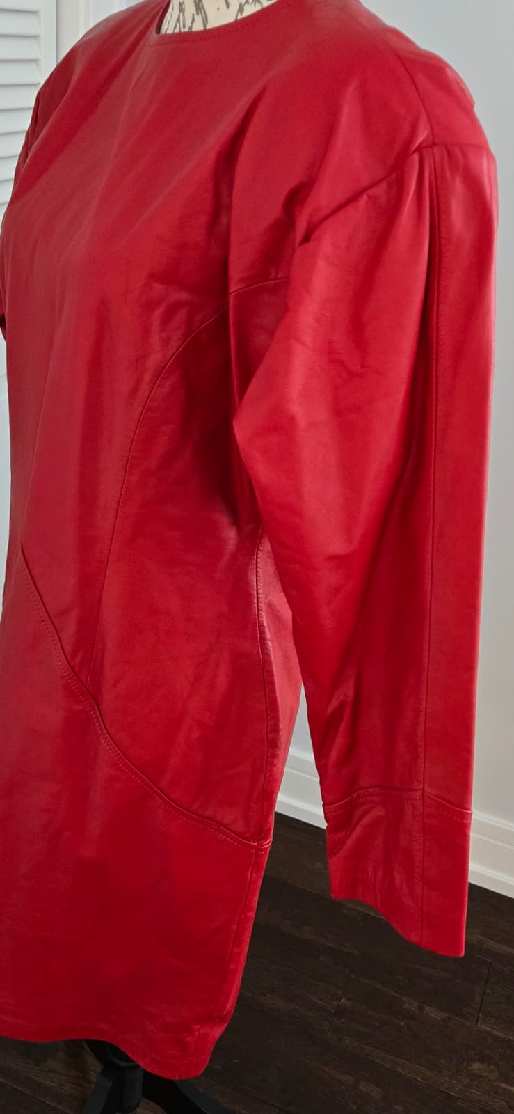 Vintage AMBRIA Red Genuine leather with sleeves shoulder pads size 12