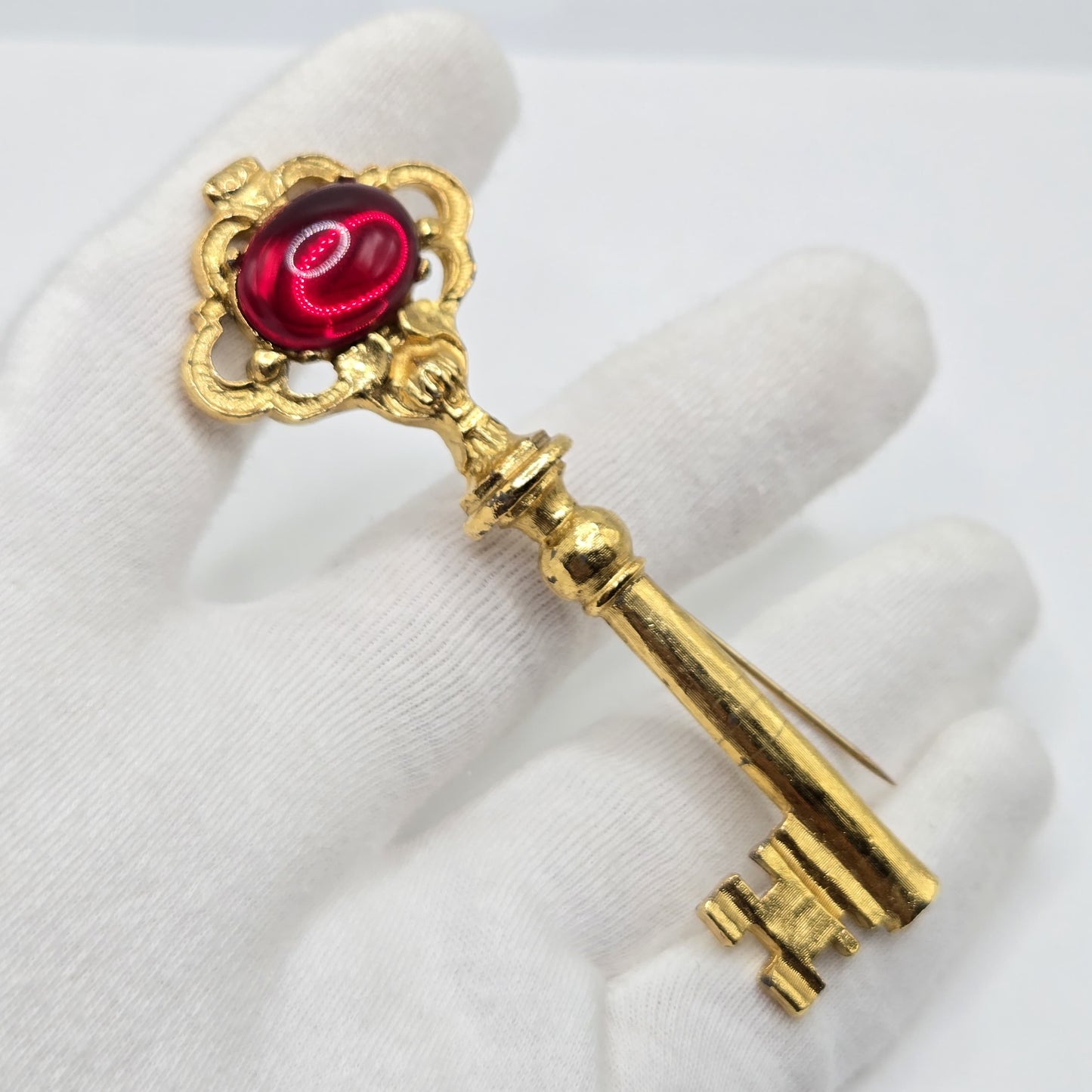 Vintage large Key gold tone red cabochon Brooch pin