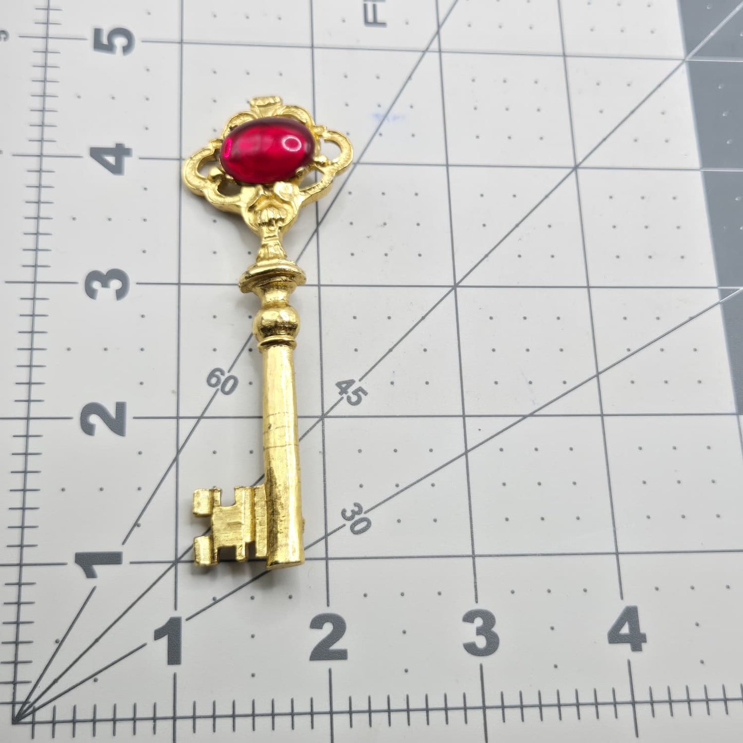 Vintage large Key gold tone red cabochon Brooch pin