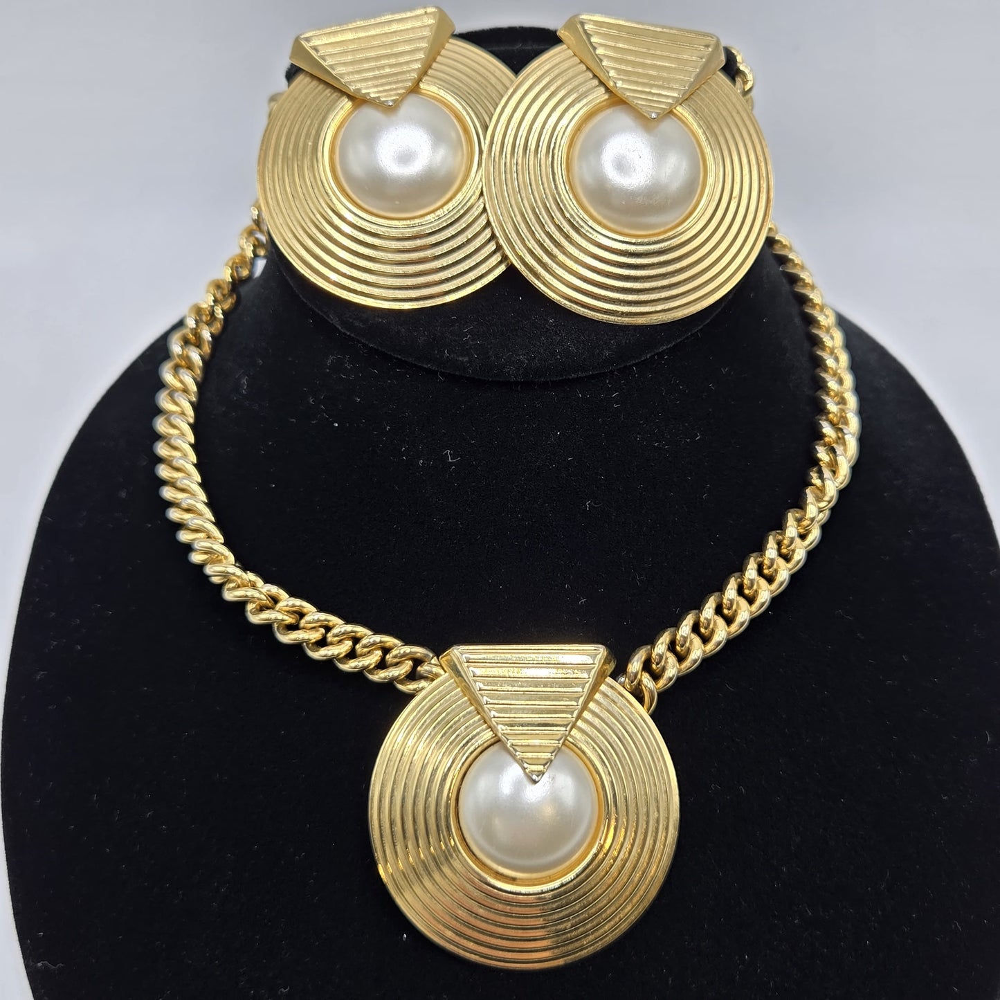 Vintage PARK LANE Cleopatra Faux Pearl gold tone chain necklace and earrings set designer runway