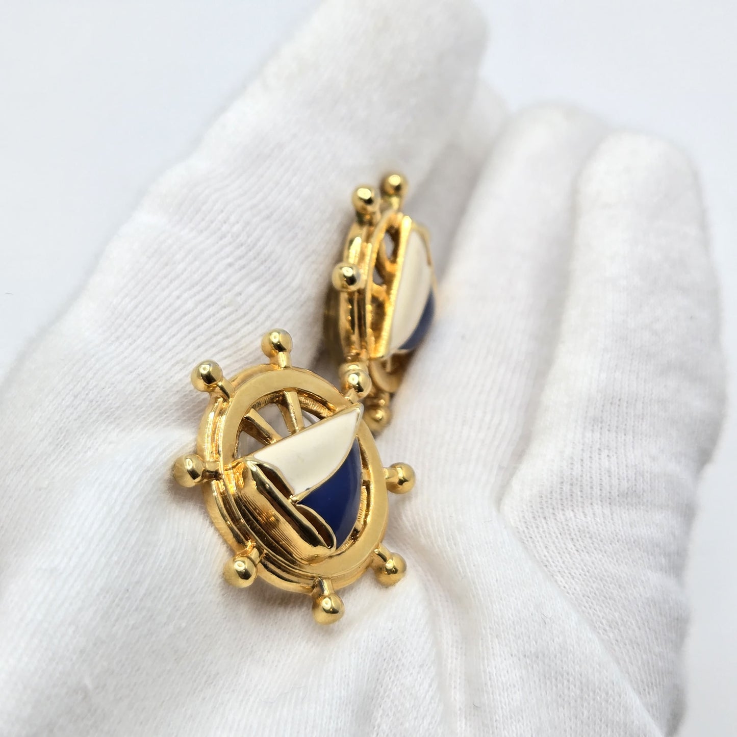 Vintage AVON Sailboat Nautical Gold tone Red White Blue Enamel Dangle Anchor  Brooch pin and earrings set