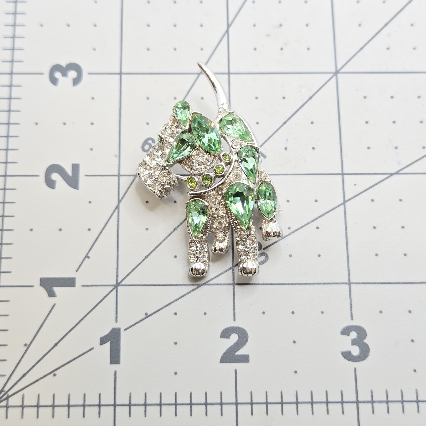 Vintage BOGOFF Scottish Terrier Dog green clear rhinestones silver tone Brooch Pin