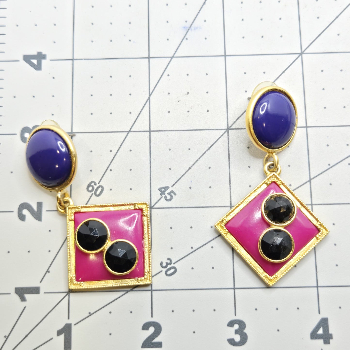 Vintage Geometric design Pink purple enamel black Cabochon dangle gold tone designer runway Earrings