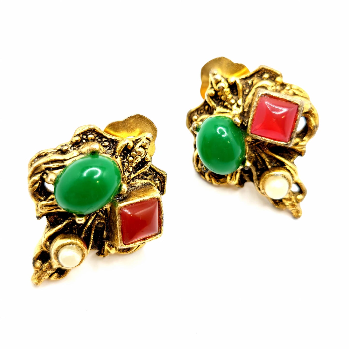Vintage green red cabochon gold tone unique Designer Runway Clip on Earrings