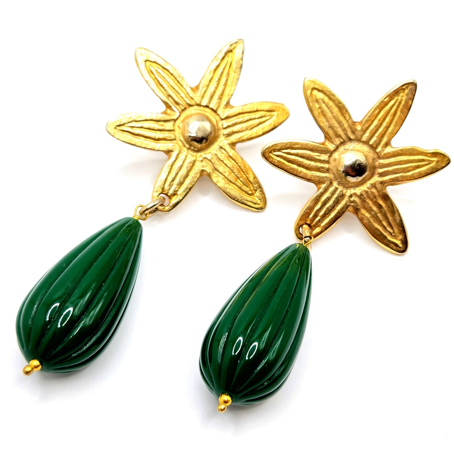 Vintage Huge Designer Runway Gold tone Flower Green Lucite Dangle Clip on Earrings