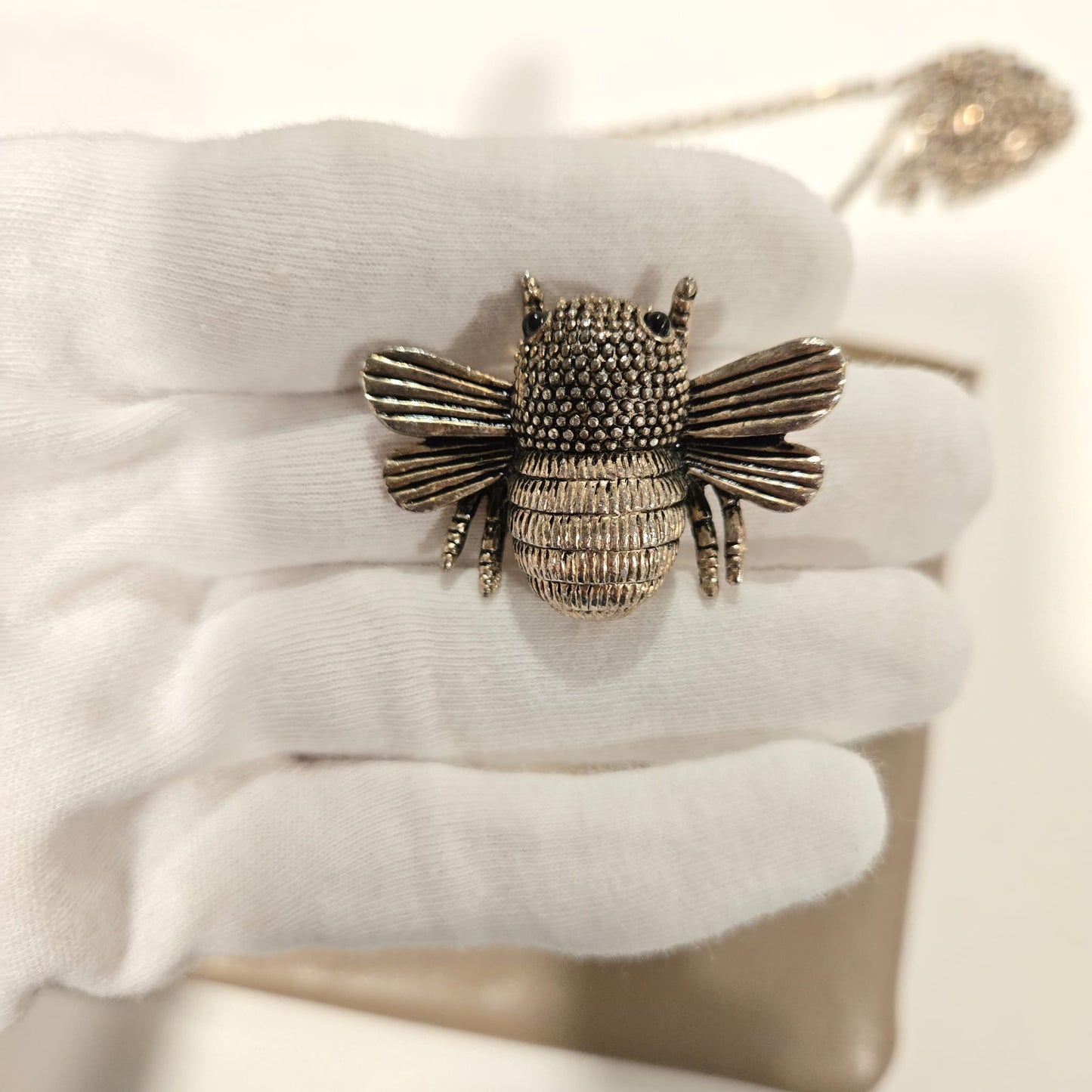 Vintage ETRA grey-brown leather clutch bag with antique silver shoulder chain and bee brooch pin