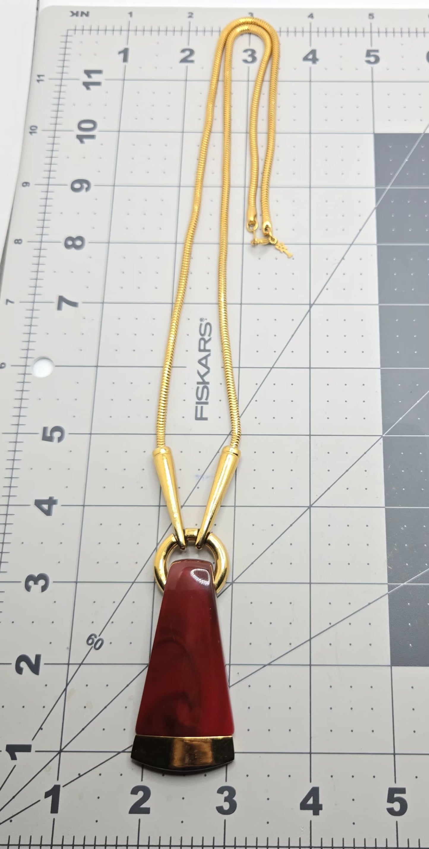 Vintage Crown Trifari Modernist Red Lucite Gold Tone Snake Chain Pendant Necklace