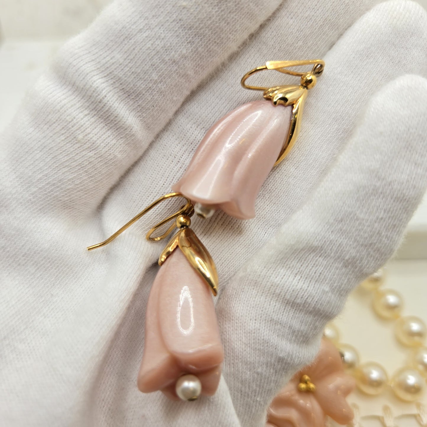 Vintage Designer Runway Pink Lucite Flower Faux Pearls Double Strand Necklace & Earrings Set