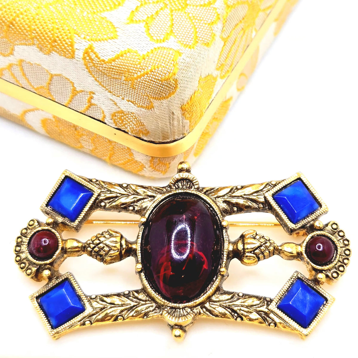 Vintage 1928 Red Blue Cabochon Gold Tone Bar Brooch Pin