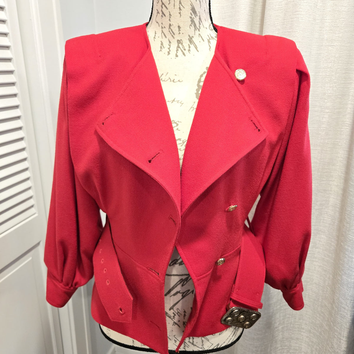 Vintage Neiman Marcus Harvé Benard Red Wool Blazer Gold Buttons Belted Runway Jacket XS