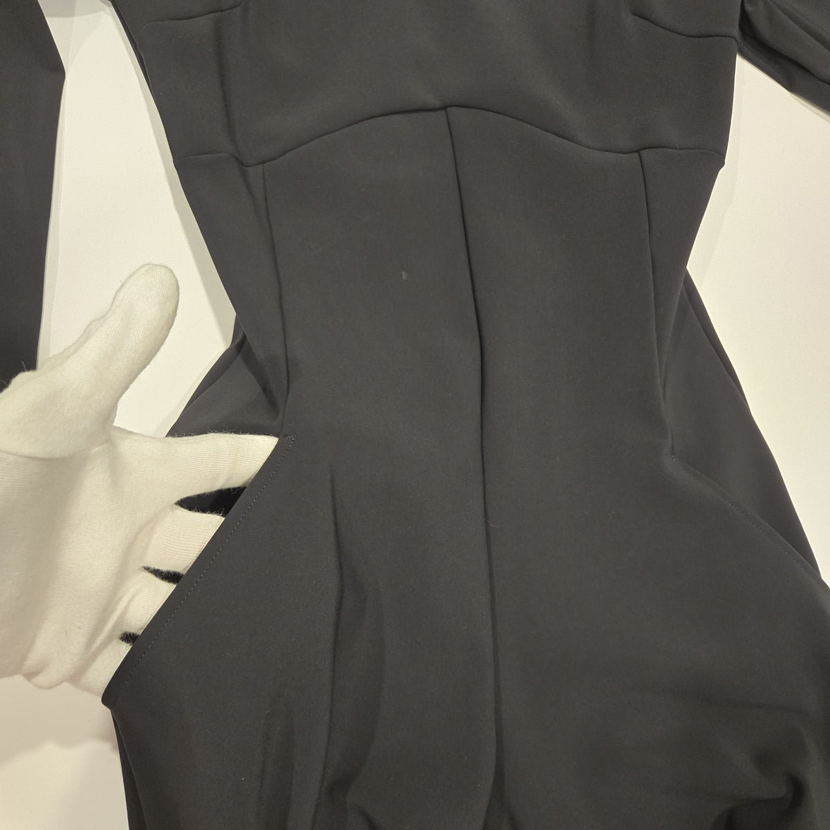 La Petite Robe di Chiara Boni Maya Black Grommet Cold Shoulder Jumpsuit Size 38