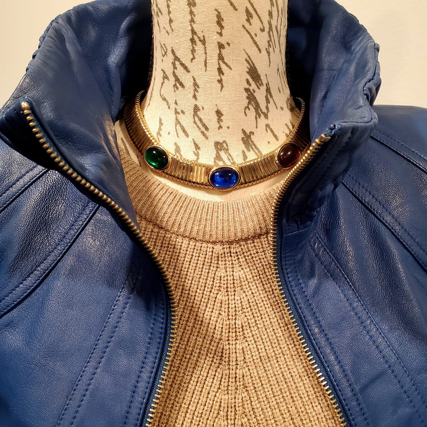 Vintage, Red, Blue, Green Cabochon, Gold Tone Moghul Necklace