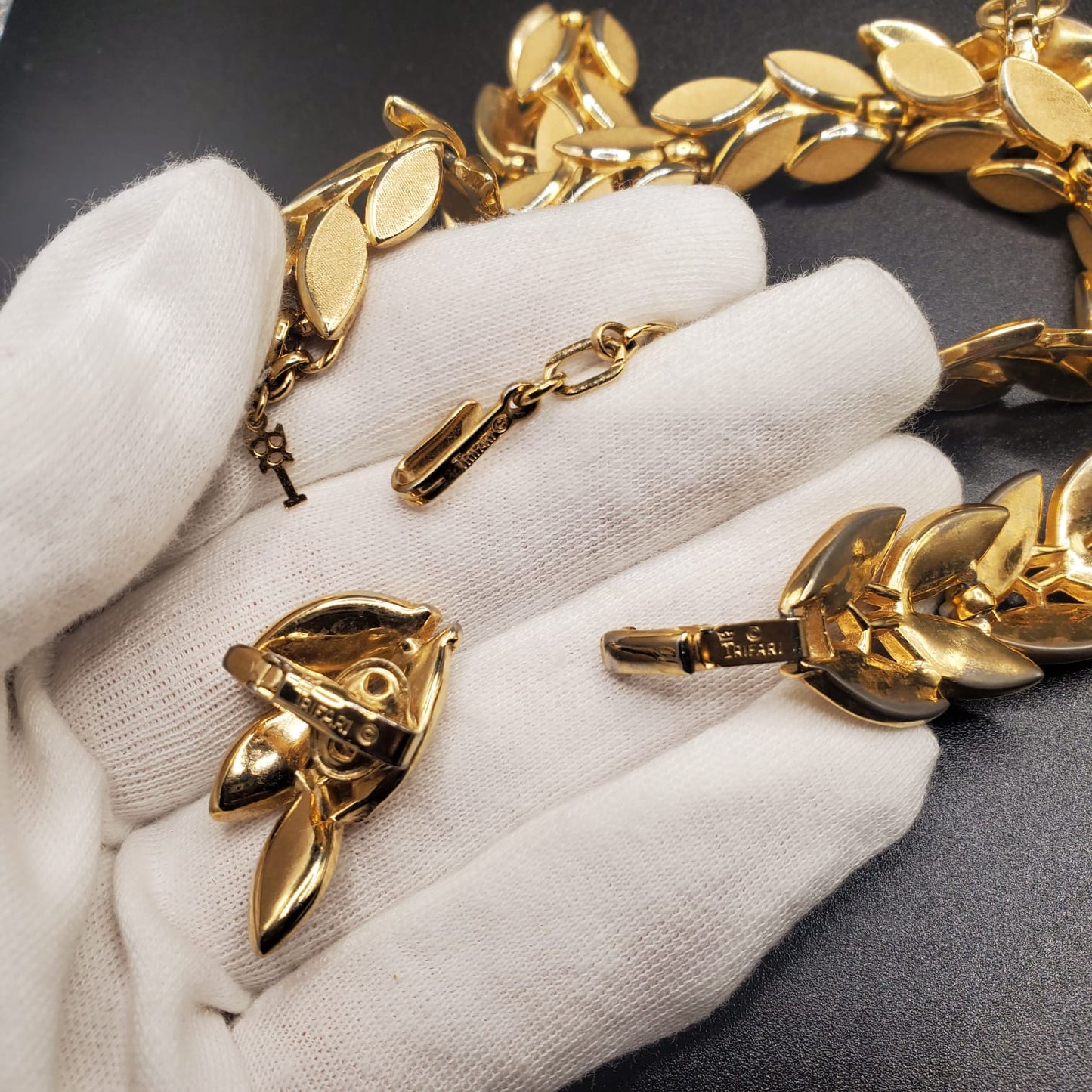 Vintage TRIFARI Leaves Link Necklace, Bracelet and Clip On Earrings Set