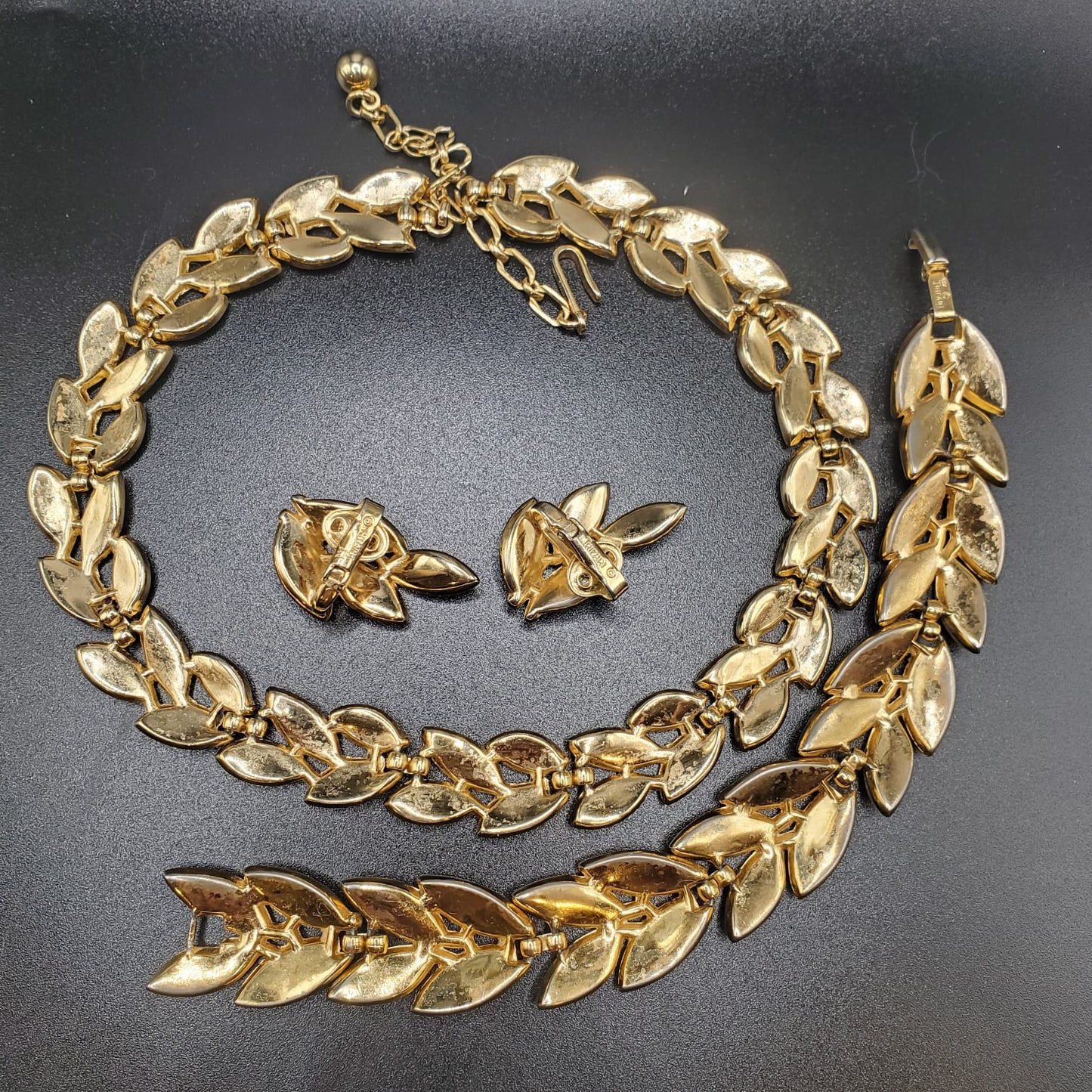 Vintage TRIFARI Leaves Link Necklace, Bracelet and Clip On Earrings Set