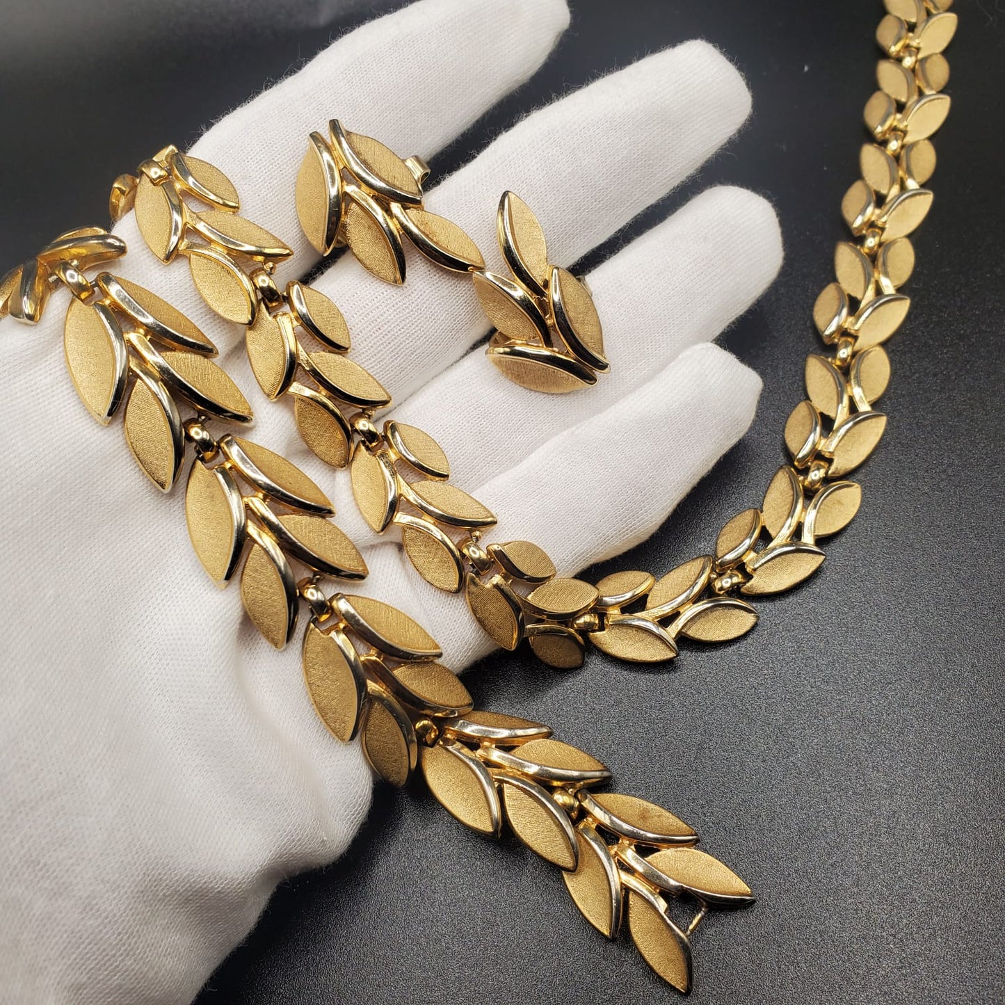 Vintage TRIFARI Leaves Link Necklace, Bracelet and Clip On Earrings Set