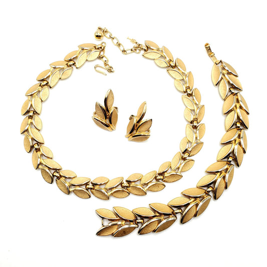 Vintage TRIFARI Leaves Link Necklace, Bracelet and Clip On Earrings Set