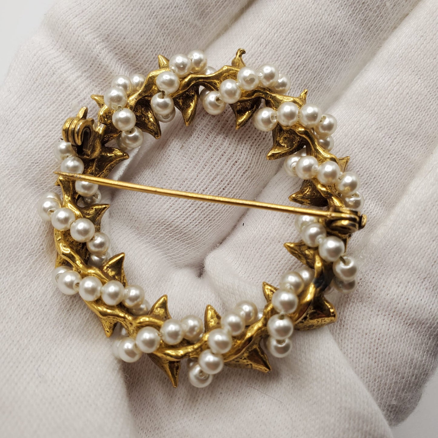 Vintage Leaves and Faux Pearls Wreath Brooch Pin