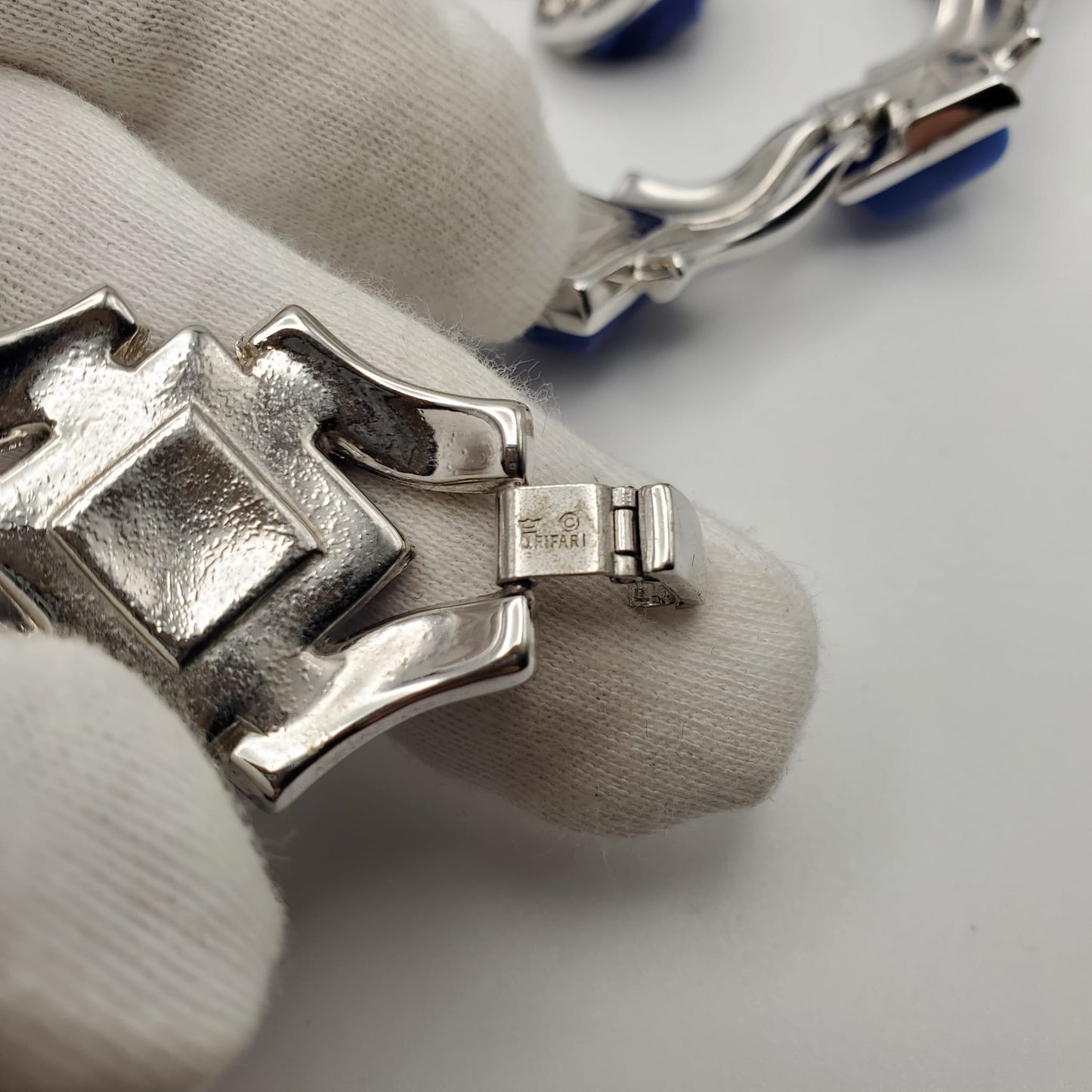 Vintage TRIFARI CROWN Signed Square Blue Lucite,Silver Tone Chunky Choker Necklace, Bracelet and Clip on Earrings Set