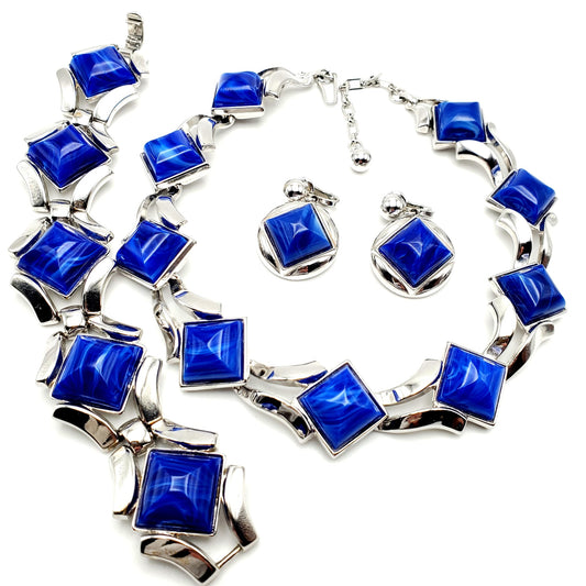 Vintage TRIFARI CROWN Signed Square Blue Lucite,Silver Tone Chunky Choker Necklace, Bracelet and Clip on Earrings Set