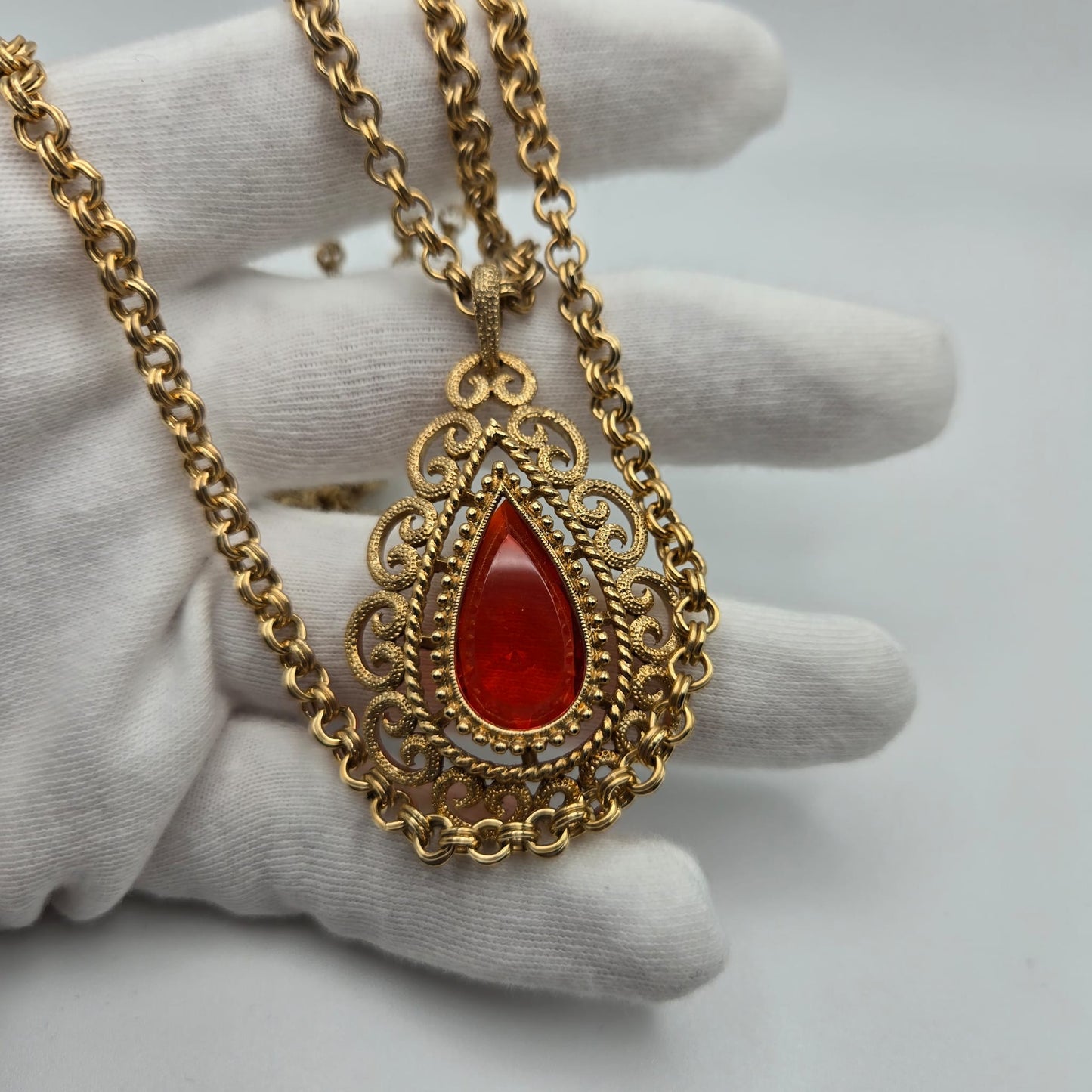 Vintage AVON Red/Orange Stone Teardrop Shape Pendant Gold Tone Double Chain Necklace
