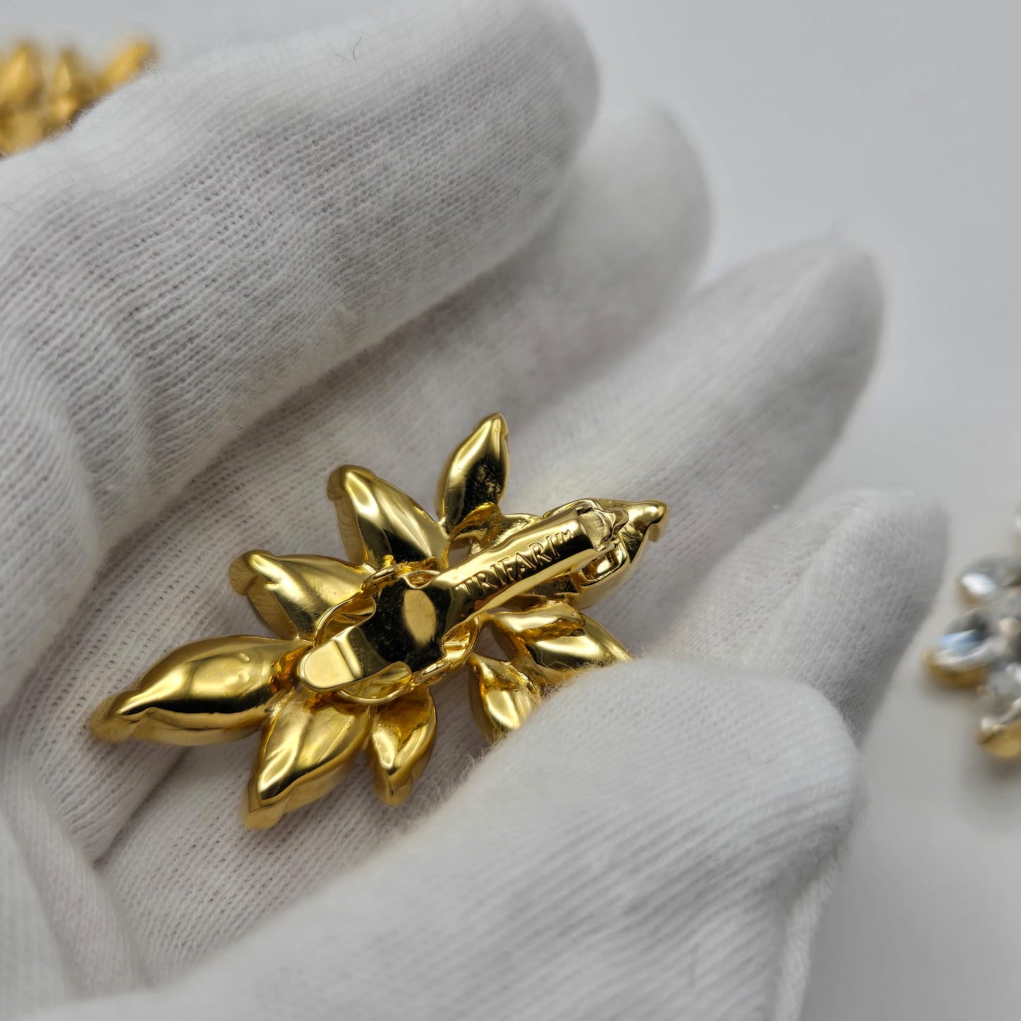 Vintage TRIFARI TM Brooch Pin and Clip on Earrings Set