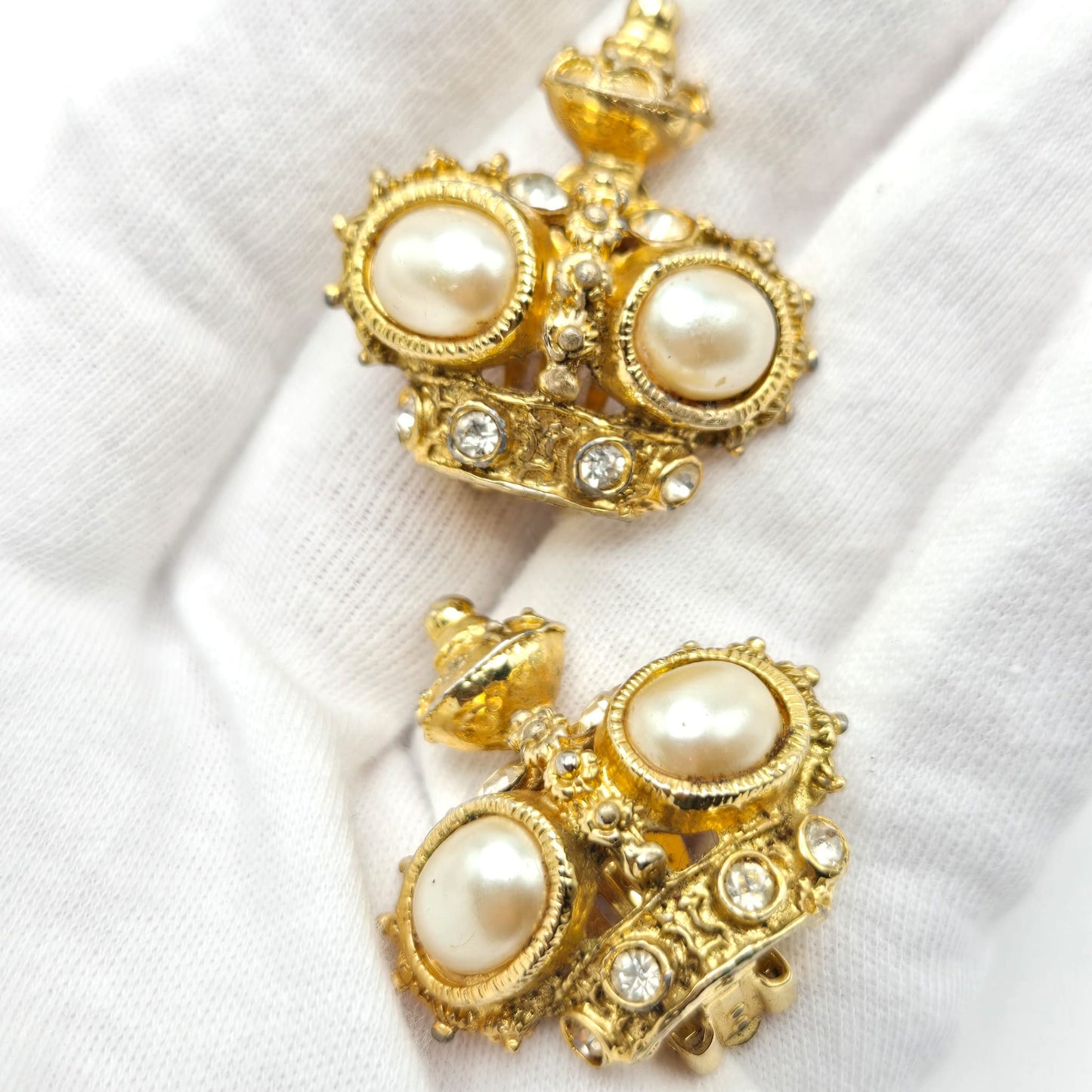Vintage GRAZIANO Crown, Faux Pearls, Rhinestones, Gold Tone Clip on Earrings