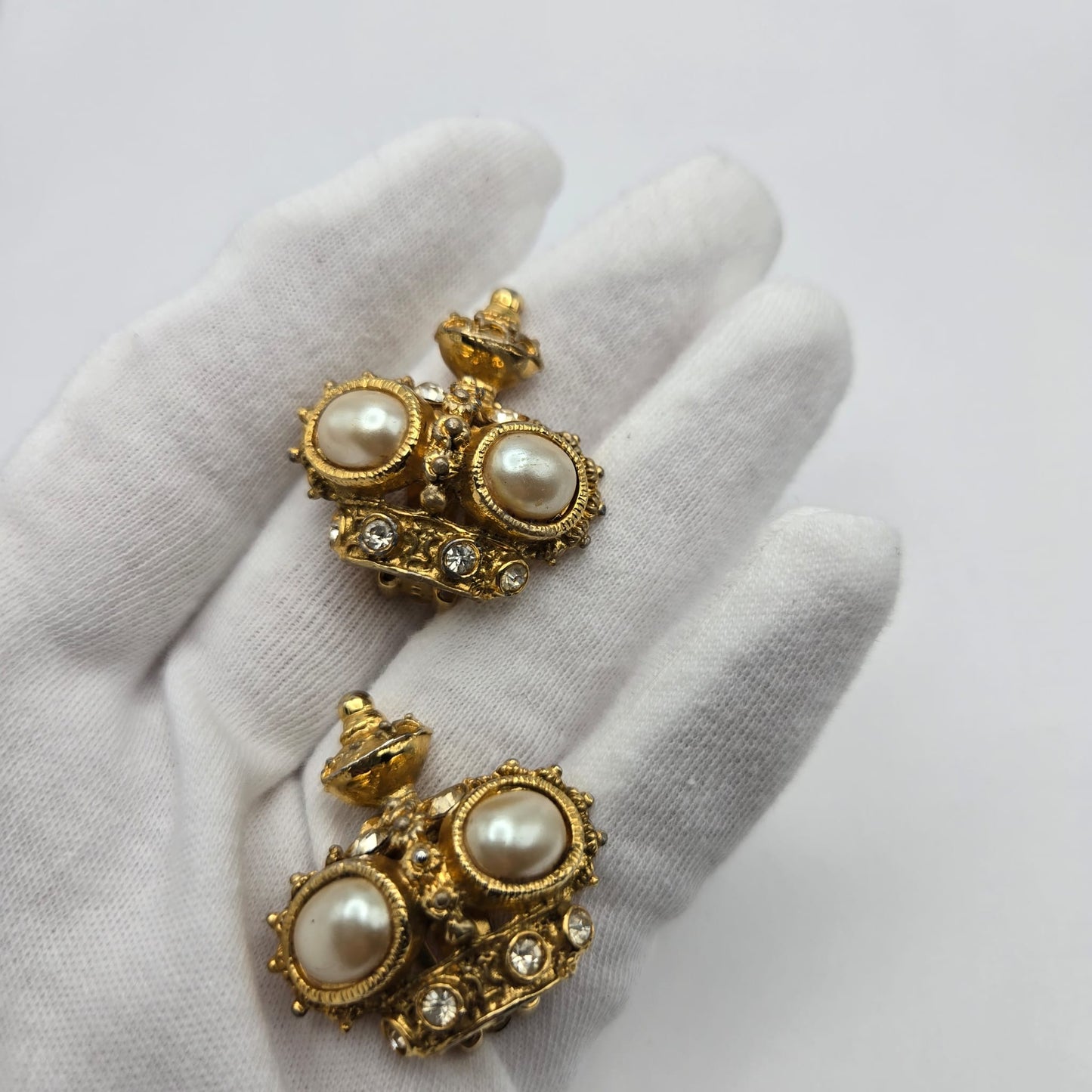 Vintage GRAZIANO Crown, Faux Pearls, Rhinestones, Gold Tone Clip on Earrings