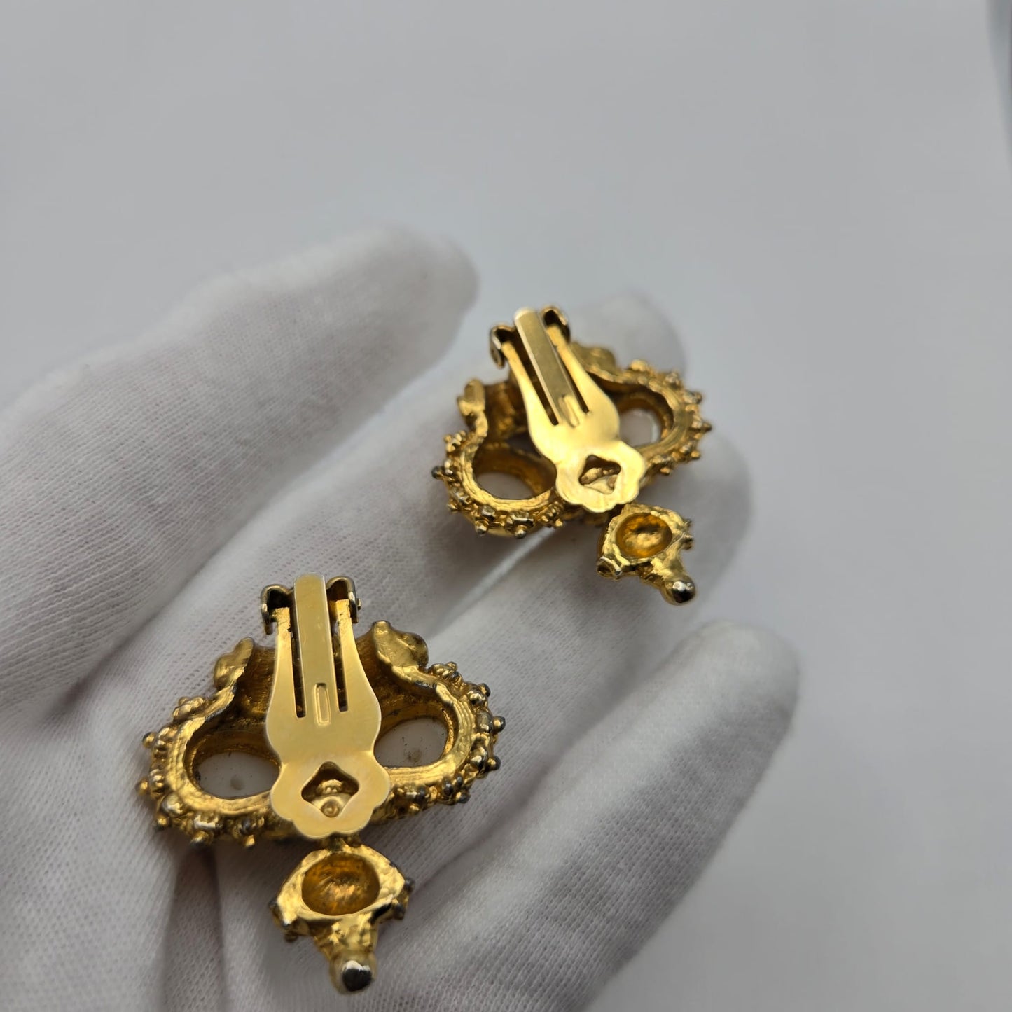 Vintage GRAZIANO Crown, Faux Pearls, Rhinestones, Gold Tone Clip on Earrings