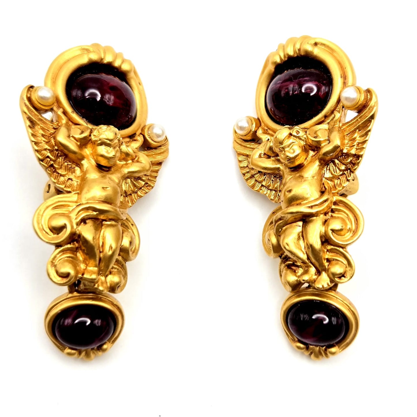 Vintage ELIZABETH TAYLOR For AVON Gilded Age Style Cherub Gold Tone Dangle Clip on Earrings