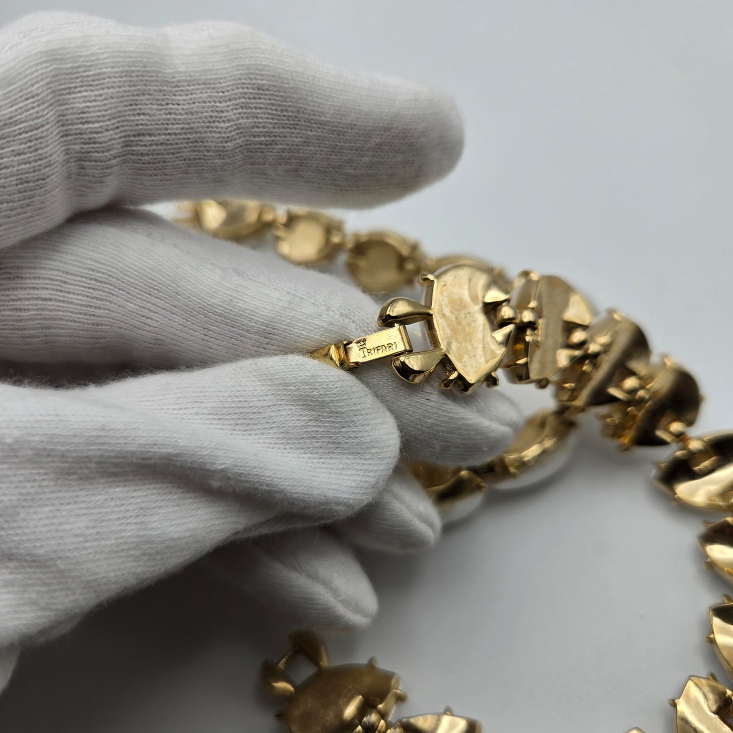 Vintage TRIFARI Crown Signed Tear Drop Faux Pearls, Gold Tone Choker Necklace, Bracelet and Clip on Earrings Set