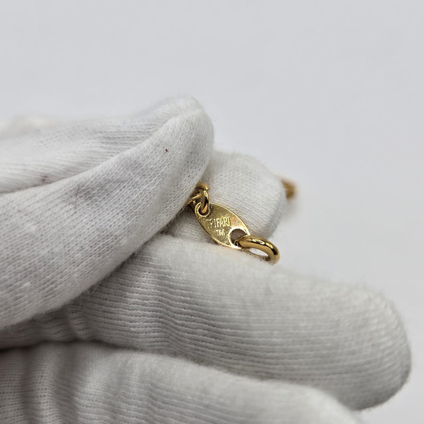 Vintage TRIFARI TM Rhinestones Gold Tone Necklace