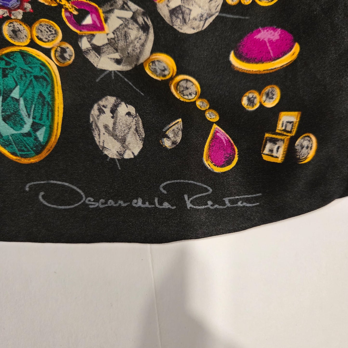 Vintage OSCAR DE LA RENTA Gems & Jewels
Jewelry Silk Scarf 30x30