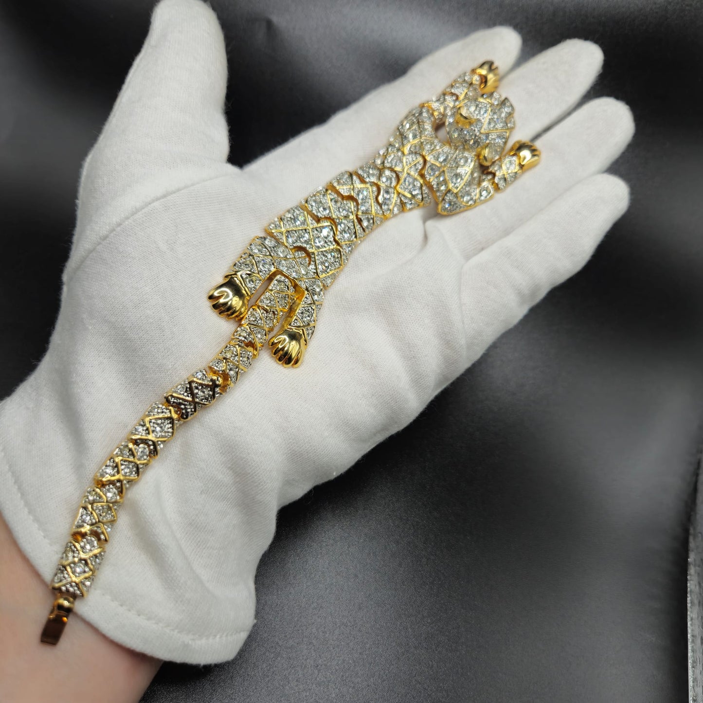 Vintage Articulating Panther Pave Rhinestone Chunky green eyes Cat Tiger  Cheetah Animal Figural Gold Tone Statement Jaguar Runway 80s Bracelet RARE