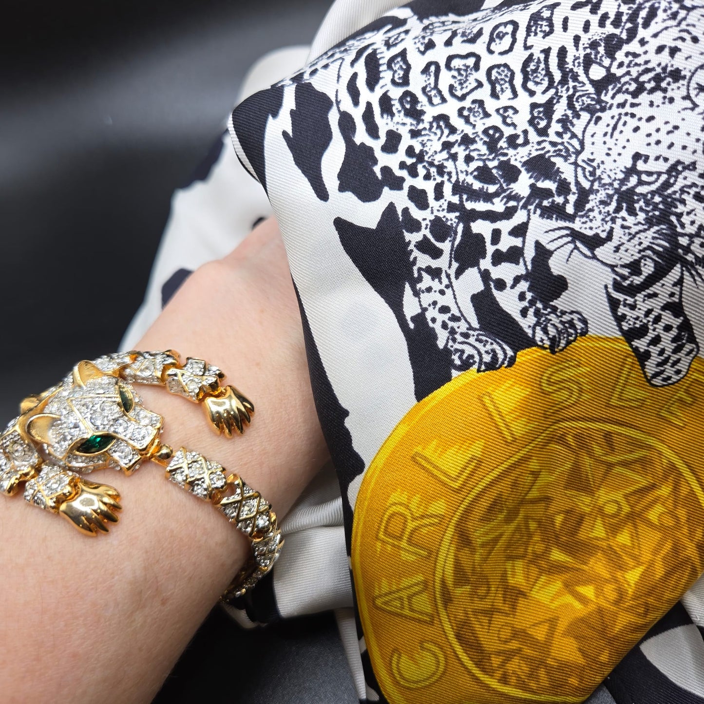 Vintage Articulating Panther Pave Rhinestone Chunky green eyes Cat Tiger  Cheetah Animal Figural Gold Tone Statement Jaguar Runway 80s Bracelet RARE