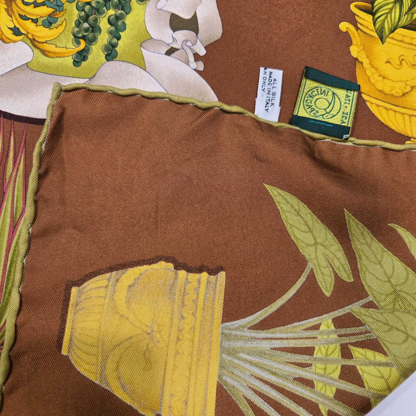 Vintage BEPPE SPADACINI magnificent plants bird floral botanical silk scarf 34x34