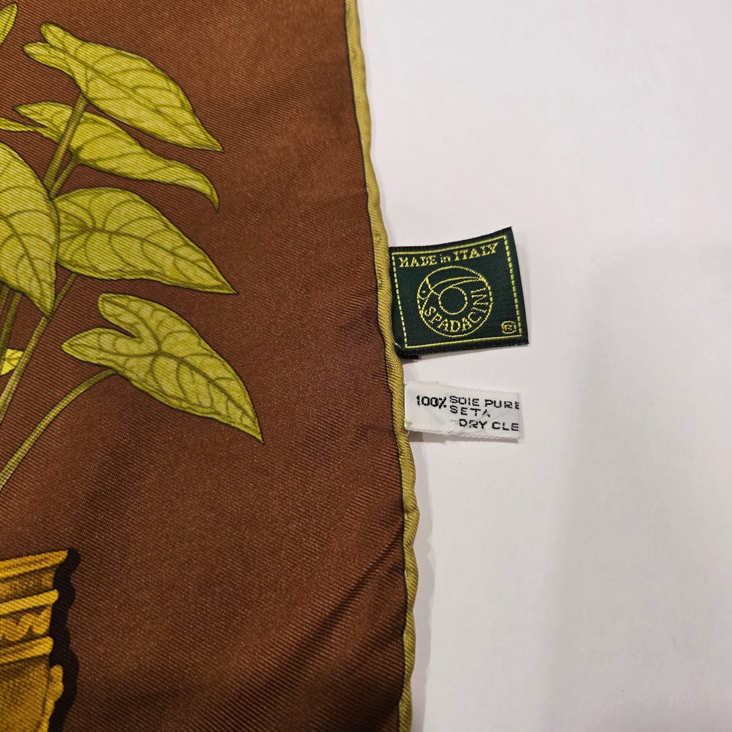 Vintage BEPPE SPADACINI magnificent plants bird floral botanical silk scarf 34x34