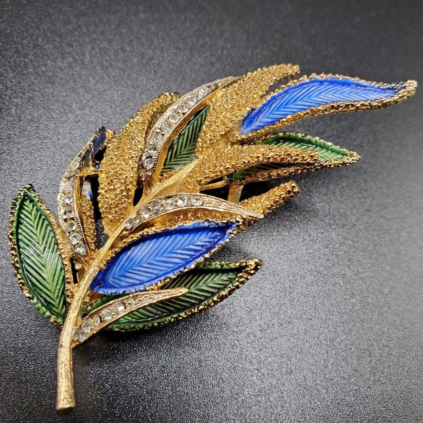 Vintage ART Leaves Pin Brooch