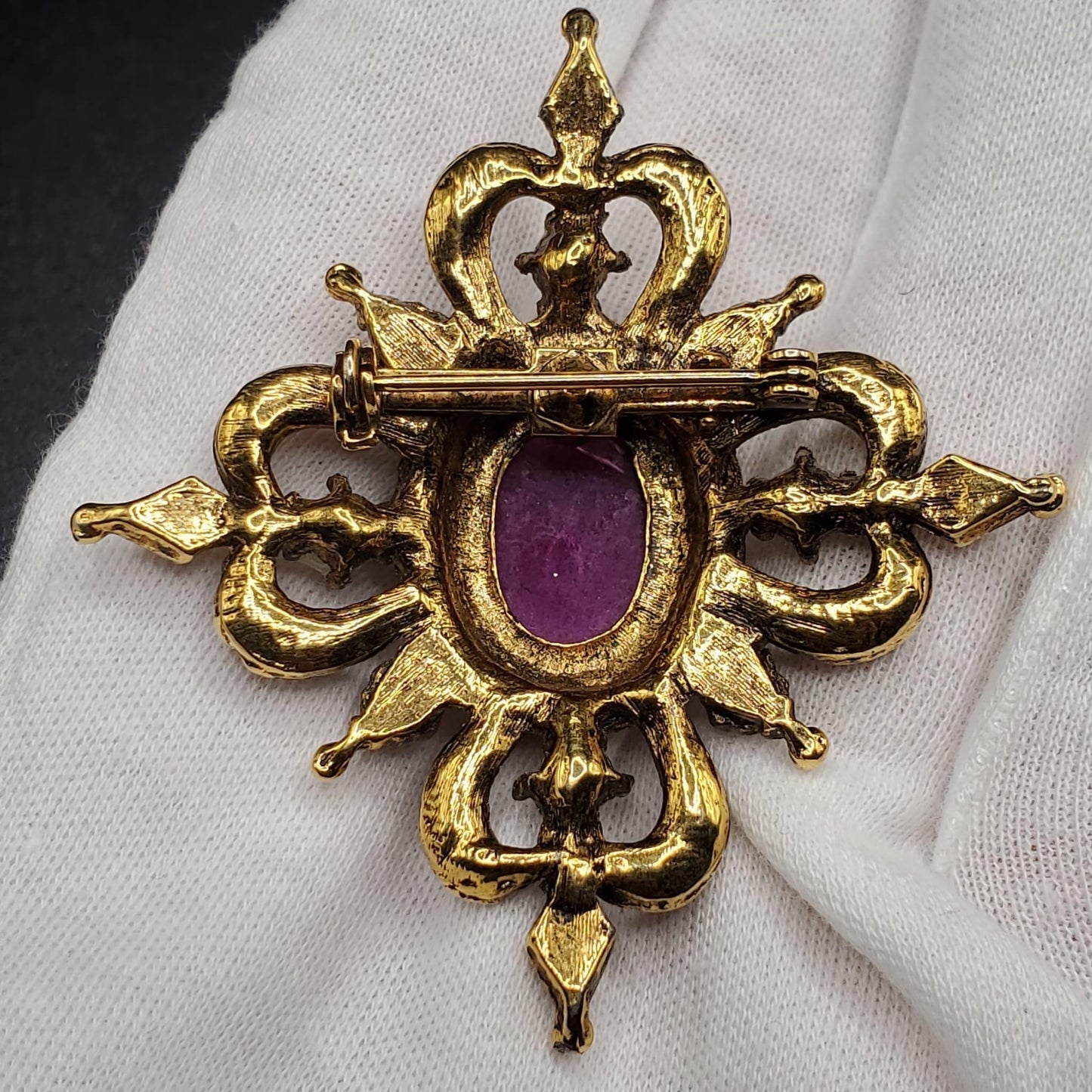 Vintage Victorian Style Jelly-Purple Cabochon Faux Pearls Antique Gold Tone Pin On Brooch