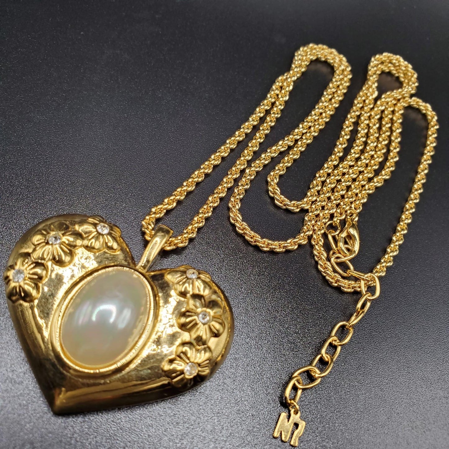 Vintage NINA RICCI Heart, Faux Pearl, Rhinestones, Gold Tone Pendant Chain Necklace, Runway, Designer